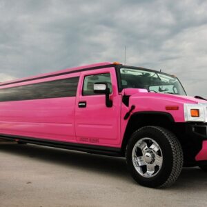 różowy hummer w warszawie